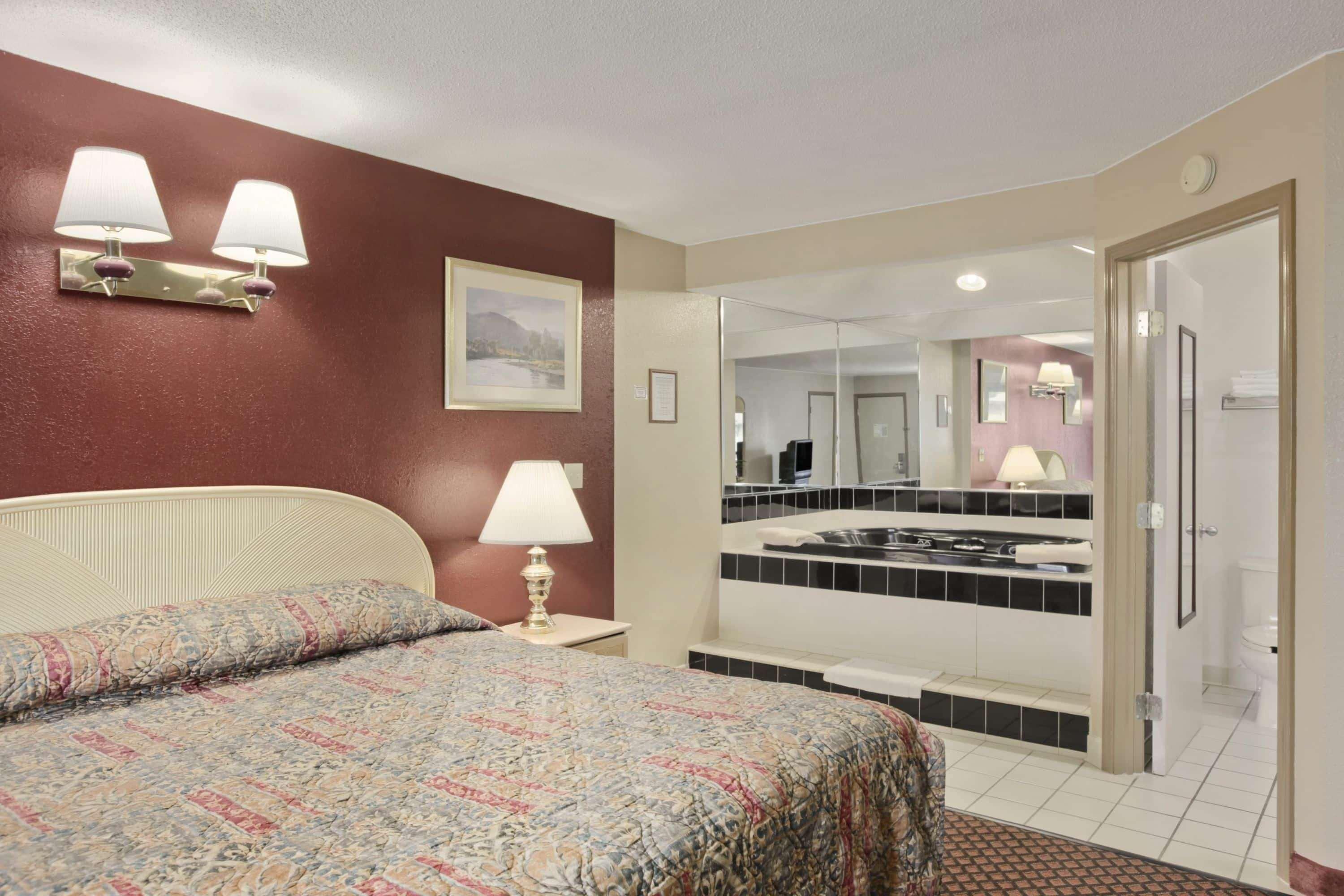 Super 8 By Wyndham Marysville/Port Huron Area Exterior photo