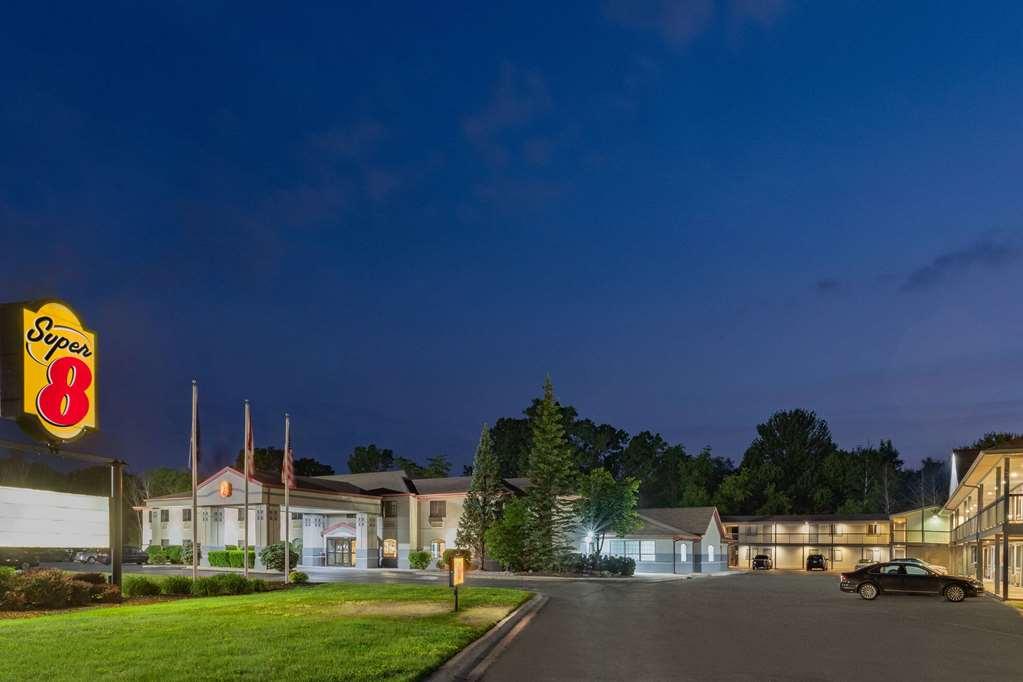 Super 8 By Wyndham Marysville/Port Huron Area Exterior photo